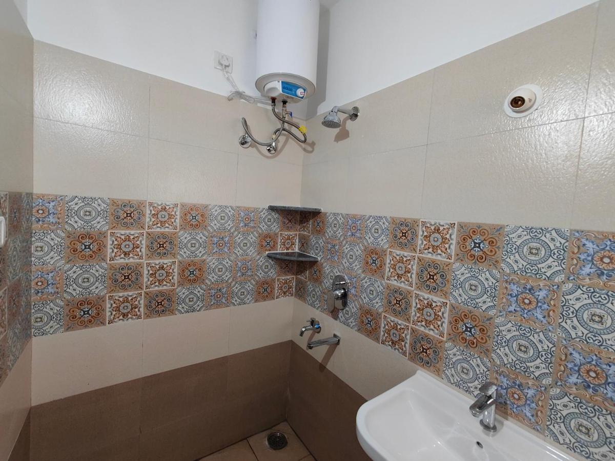 Meer Stay - Premium Service Apartments Vanivilasa Puram Bagian luar foto