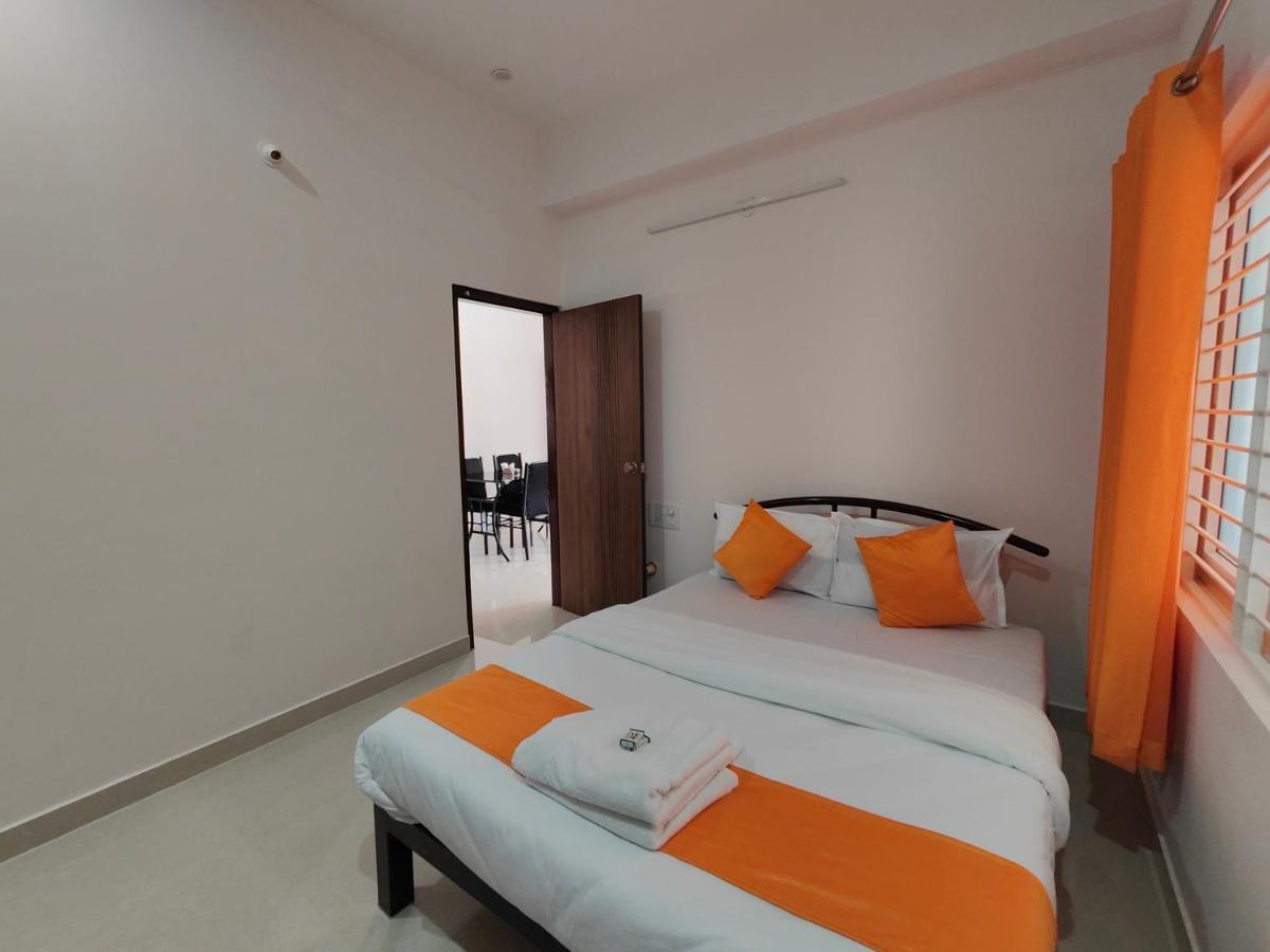 Meer Stay - Premium Service Apartments Vanivilasa Puram Bagian luar foto